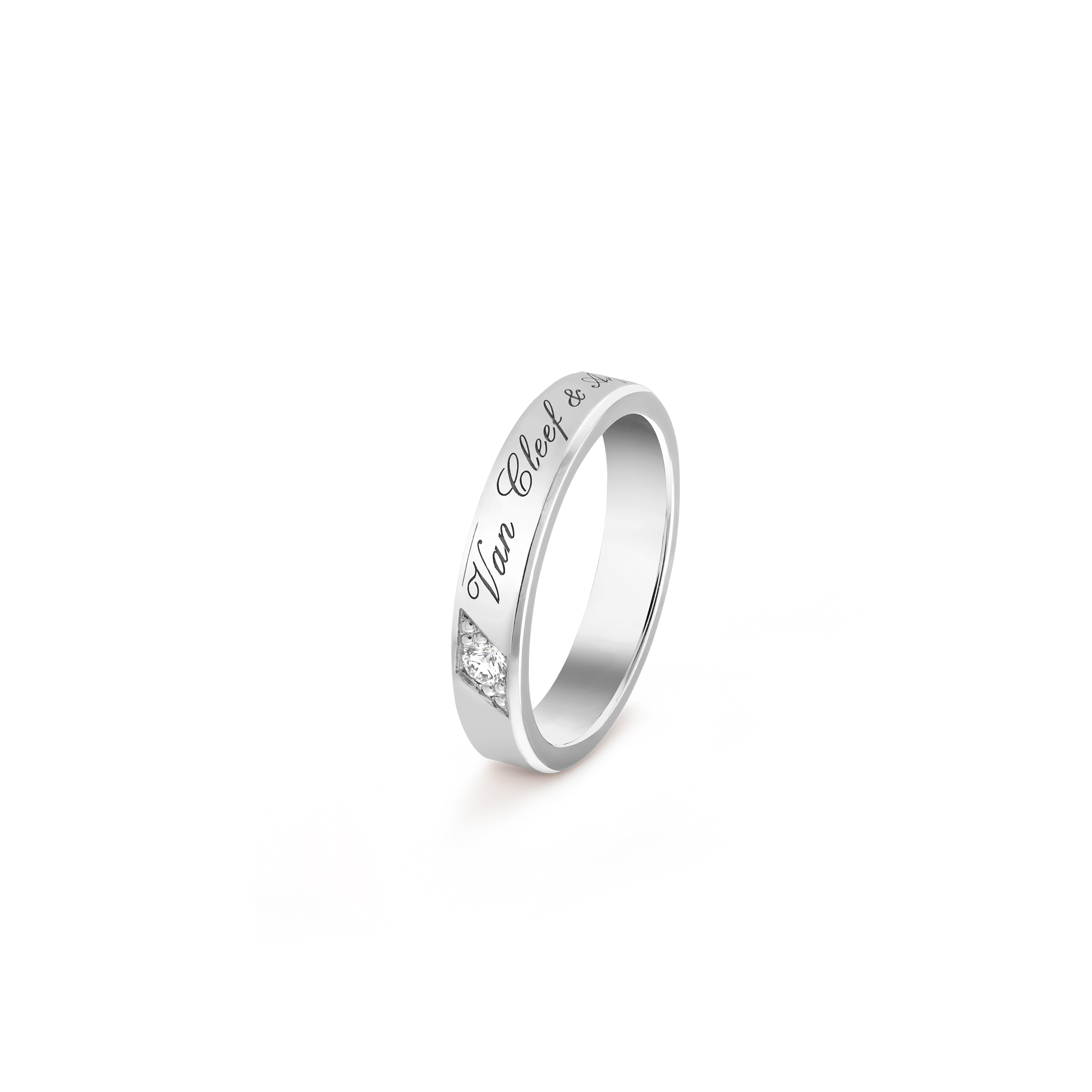 VAN CLEEF ARPELS TOUJOURS SIGNATURE ETOILES WEDDING BAND, 4 MM VCARP5YW00